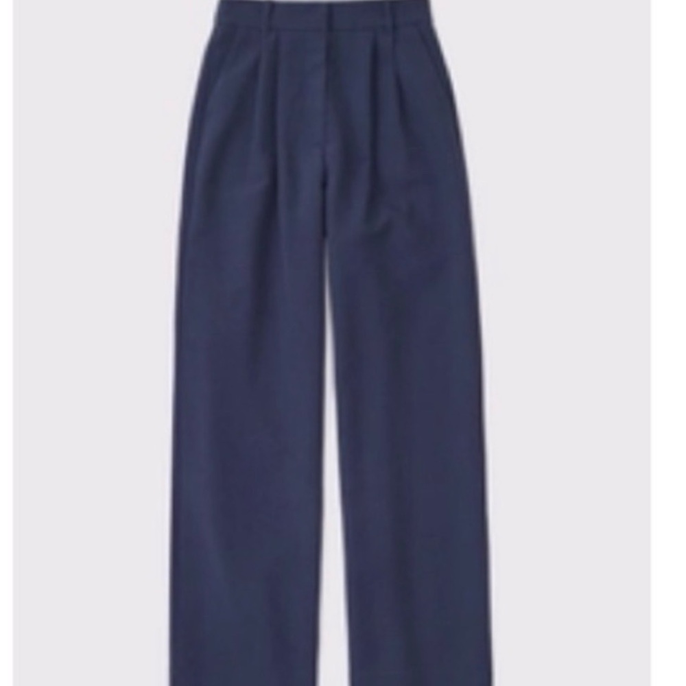 Abercrombie & Fitch Women's Navy Trousers size 14